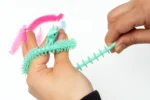 pulsera sensorial unicornio gusano flexible antiestrés varios colores