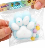 Patita de Gato Celeste Peludita Antiestrés Kawaii 7 cm